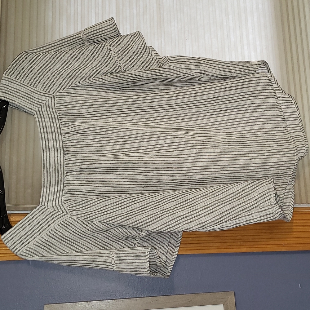 Summer poplin top, by Universal Thread.